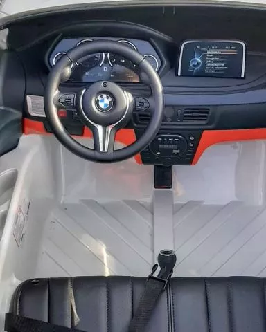 Džip BMW X6M dvosed na akumulator 2X120W sa kožnim sedištem i mekim gumama – beli - 0