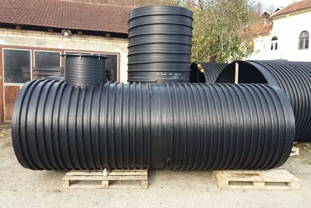 Horizontalni plastični rezervoar 50000 l Ø 2400 x 11100 mm - 1