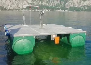 Plastični ponton Ø400 mm Bruto 110kg/m Neto dozvoljena nosivost 55kg/m - 0