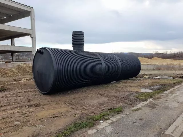 Horizontalni plastični rezervoar 30000 l Ø 2000 x 9800 mm - 2