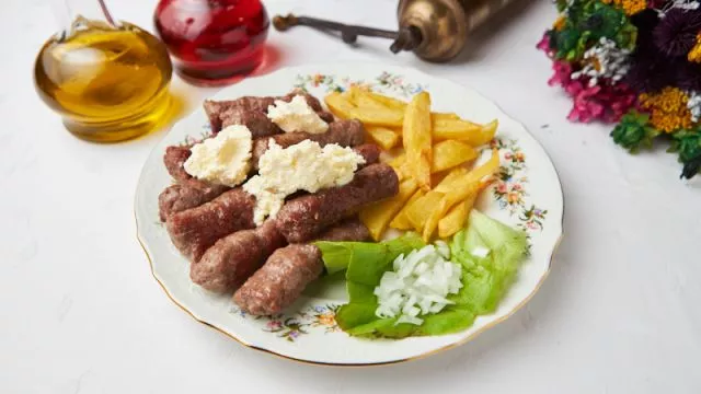 ĆEVAPI NA KAJMAKU - 0