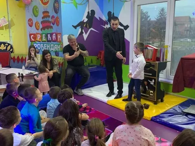 Klub dečijih osmeha - KIDS CLUB - 8