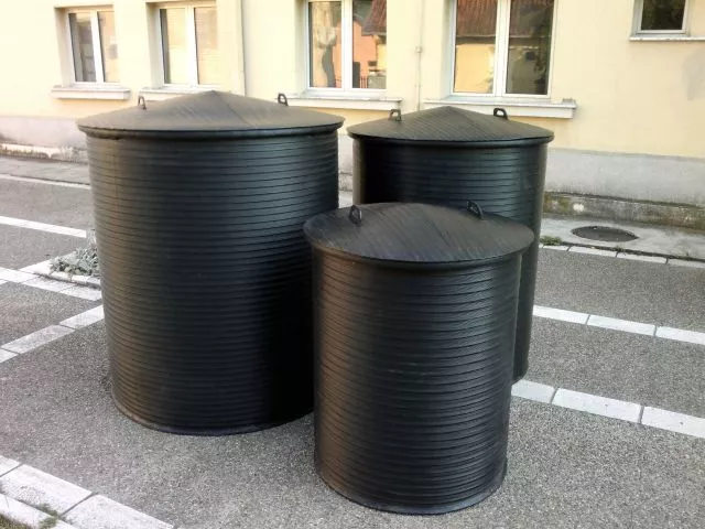 Plastična kaca 3000l prečnik Ø 1600 visina 1500 mm - 0