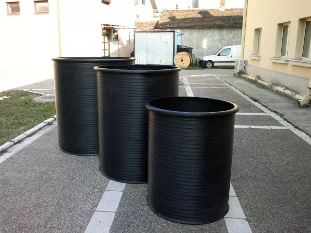 Plastična kaca 3000l prečnik Ø 1600 visina 1500 mm - 1