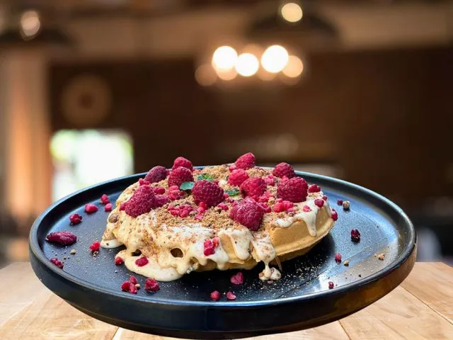 SLATKA VAFLA - Bela čokolada, maline, cookies keks - 0