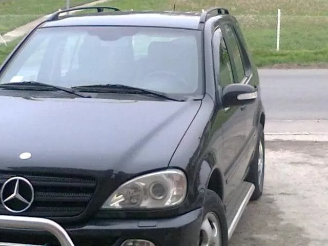 Bočni vetrobrani (prednji) za Mercedes ML W163 (5 vrata, 1998-) - 0