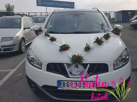 Cvetna aranžman za svadbeni auto - A043 - 0