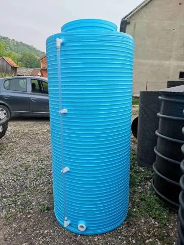 PLASTIČNI VERTIKALNI REZERVOAR - 8000 L - Ø 2000x2600 - 0