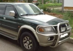 Bočni vetrobrani (prednji) za Mitsubishi Montero Sport - 0