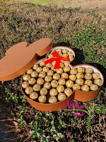 Ferrero Rocher u kutiji - 0