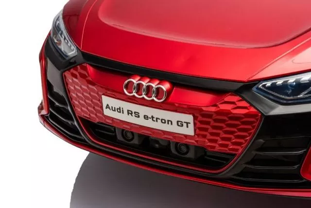 Dečiji auto licencirani Audi E-tron GT sa kožnim sedištem i mekim gumama – crveni - 3